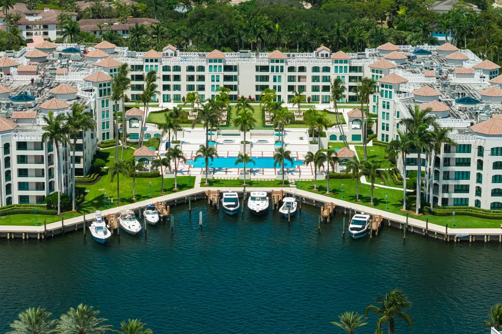 100 SE 5th Avenue Boca Raton FL 33432
