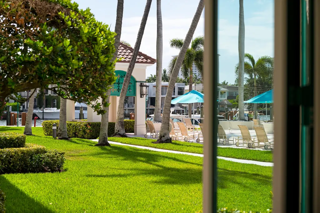 100 SE 5th Avenue Boca Raton FL 33432