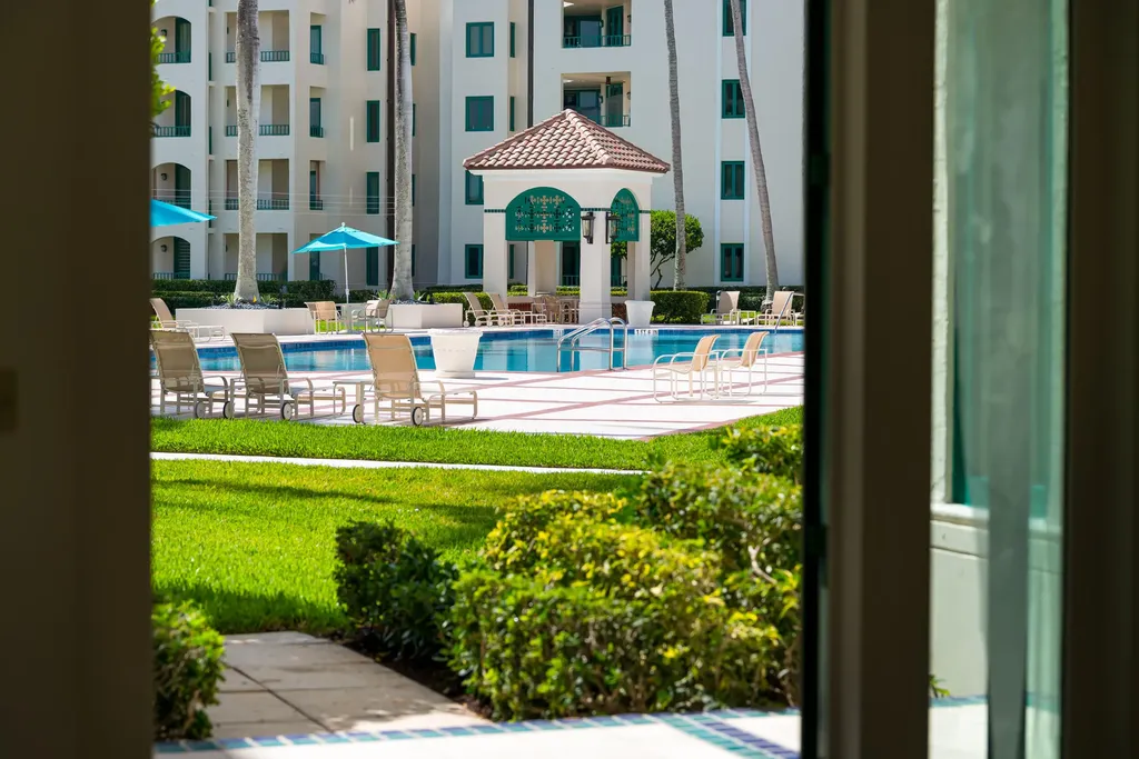 100 SE 5th Avenue Boca Raton FL 33432
