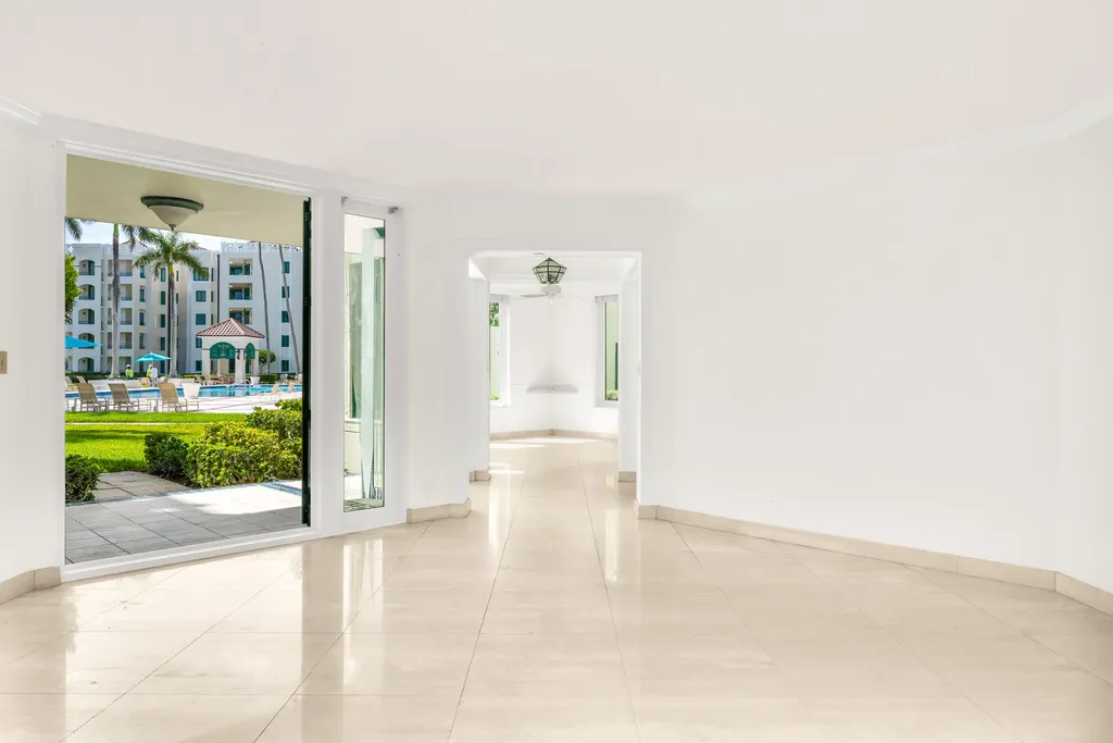 100 SE 5th Avenue Boca Raton FL 33432