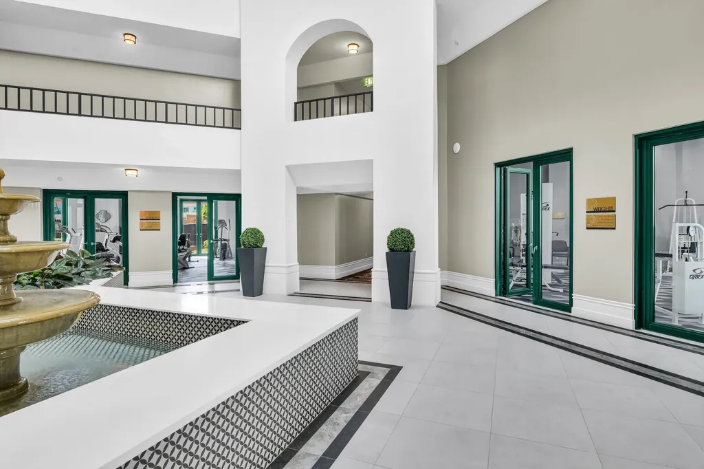 100 SE 5th Avenue Boca Raton FL 33432