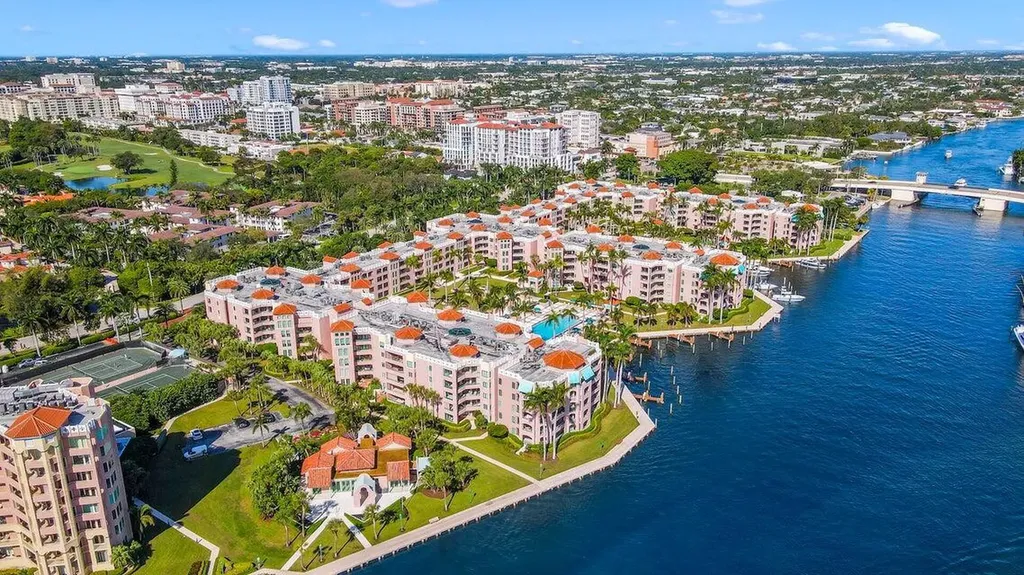 100 SE 5th Avenue Boca Raton FL 33432
