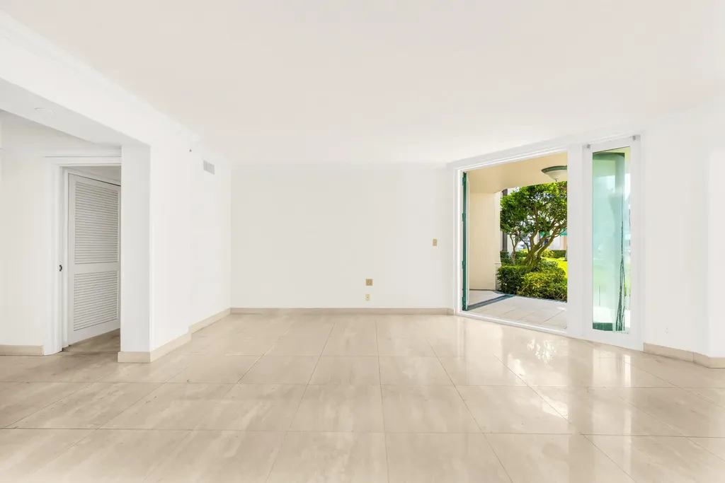 100 SE 5th Avenue Boca Raton FL 33432