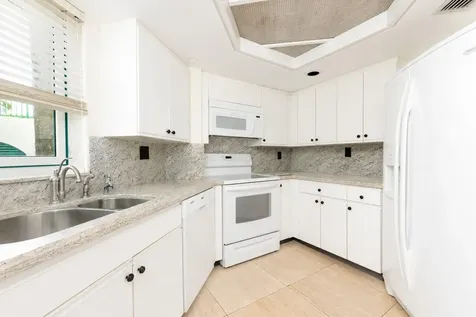 100 SE 5th Avenue Boca Raton FL 33432