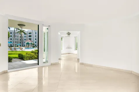 100 SE 5th Avenue Boca Raton FL 33432