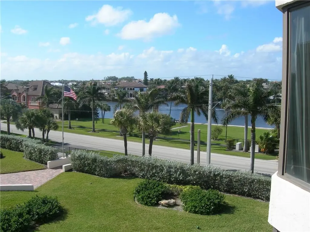 2565 S Ocean Boulevard Highland Beach FL 33487