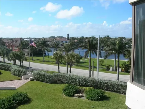 2565 S Ocean Boulevard Highland Beach FL 33487