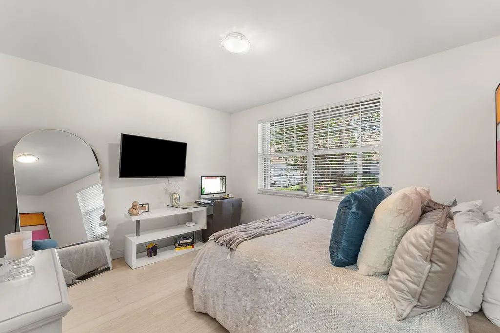 2221 NW 62nd Drive Boca Raton FL 33496