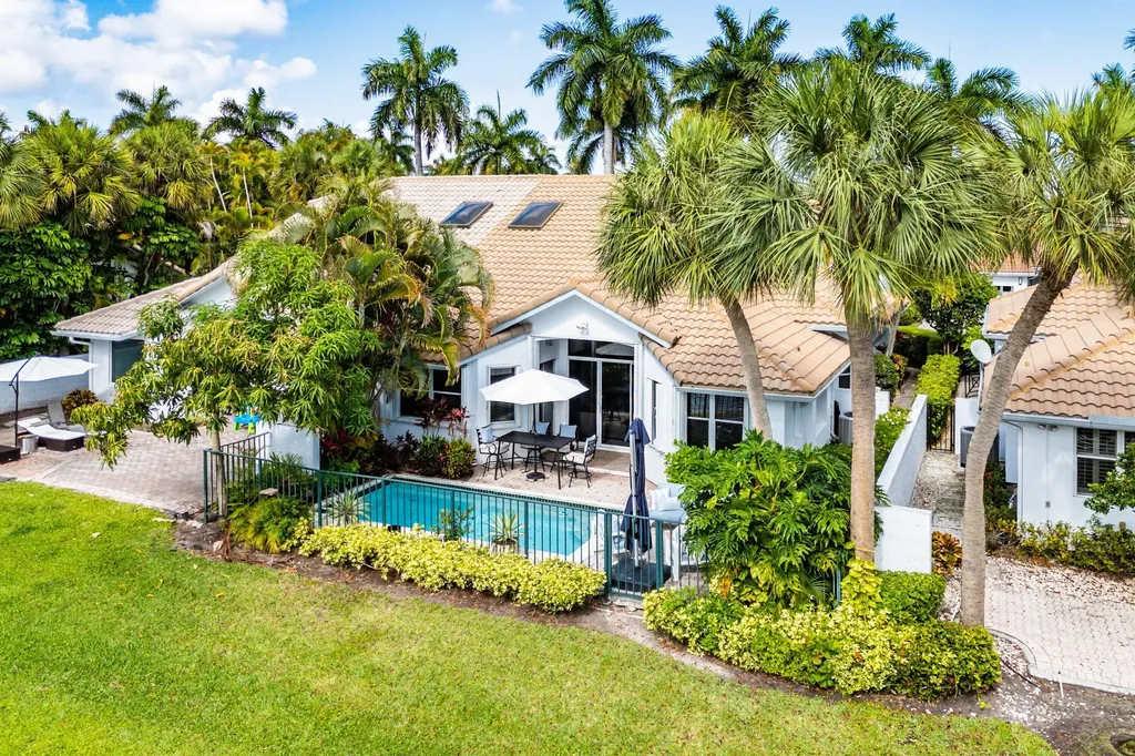 2221 NW 62nd Drive Boca Raton FL 33496