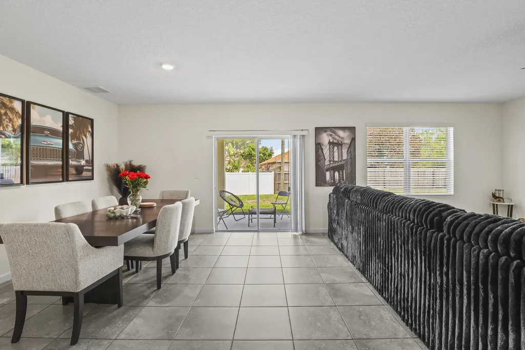 1017 SW Kant Avenue Port St Lucie FL 34953