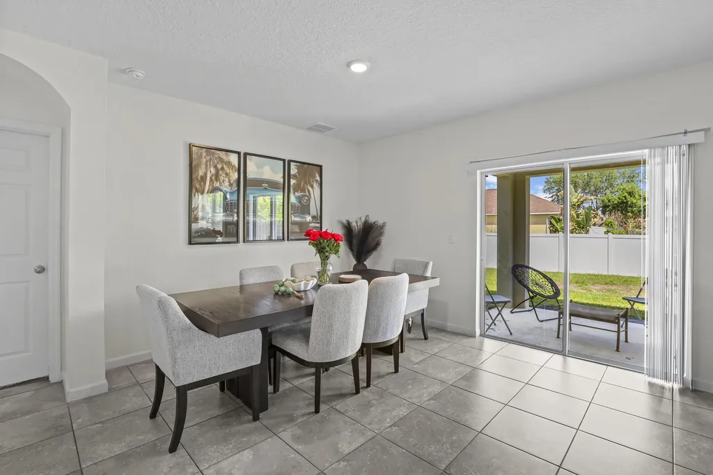 1017 SW Kant Avenue Port St Lucie FL 34953