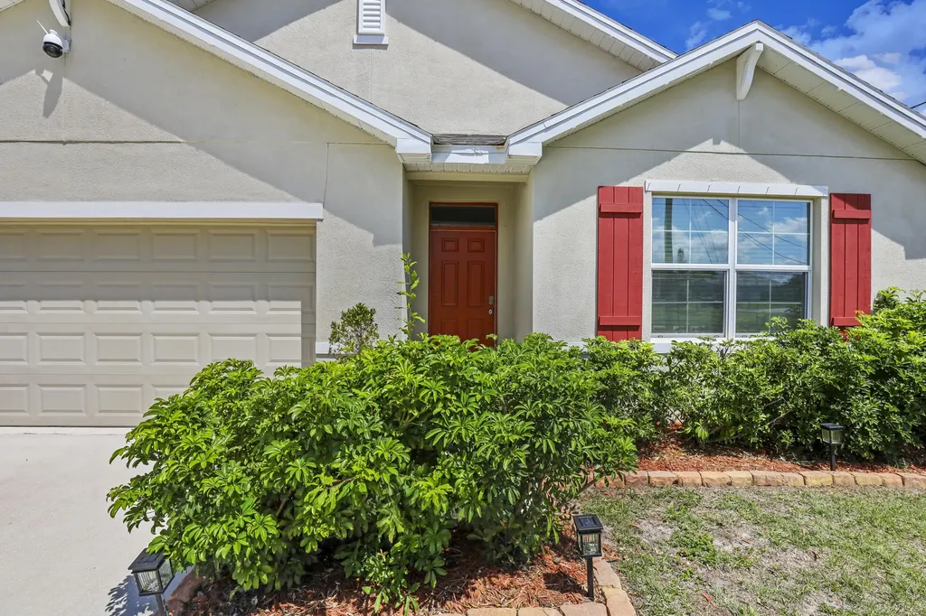 1017 SW Kant Avenue Port St Lucie FL 34953