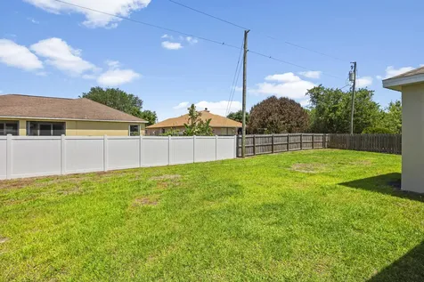 1017 SW Kant Avenue Port St Lucie FL 34953
