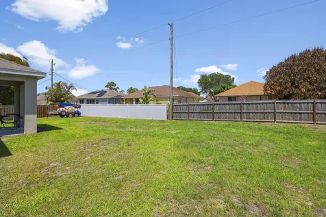 1017 SW Kant Avenue Port St Lucie FL 34953