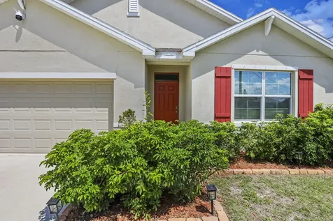 1017 SW Kant Avenue Port St Lucie FL 34953