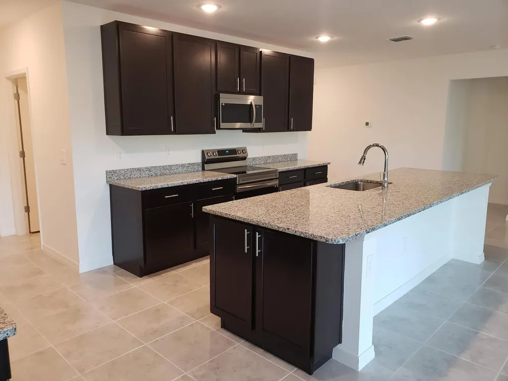 10621 SW Vasari Way Port St Lucie FL 34987