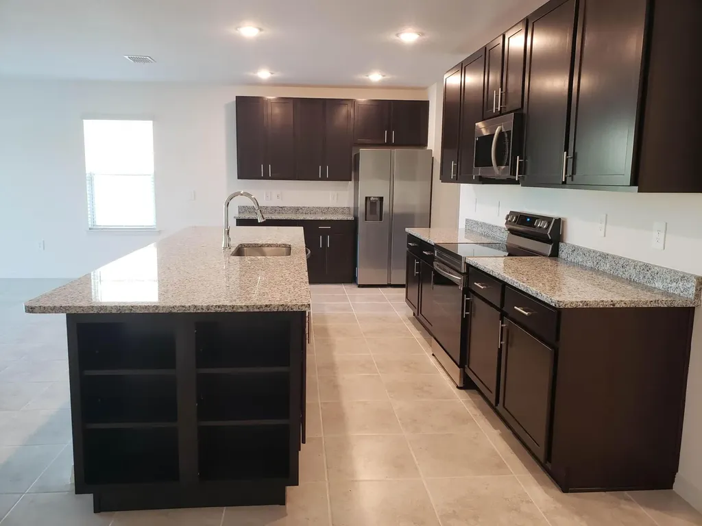 10621 SW Vasari Way Port St Lucie FL 34987