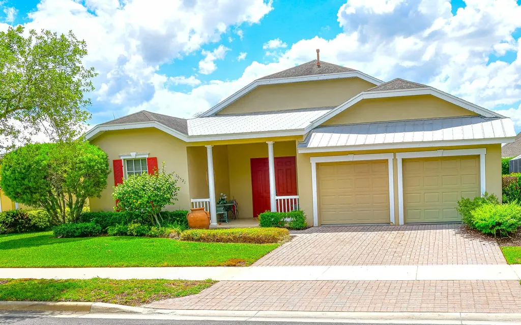 10521 SW Westlawn Boulevard N Port St Lucie FL 34987