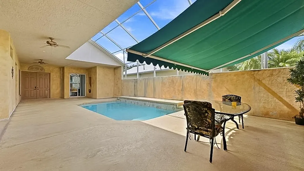 10521 SW Westlawn Boulevard N Port St Lucie FL 34987