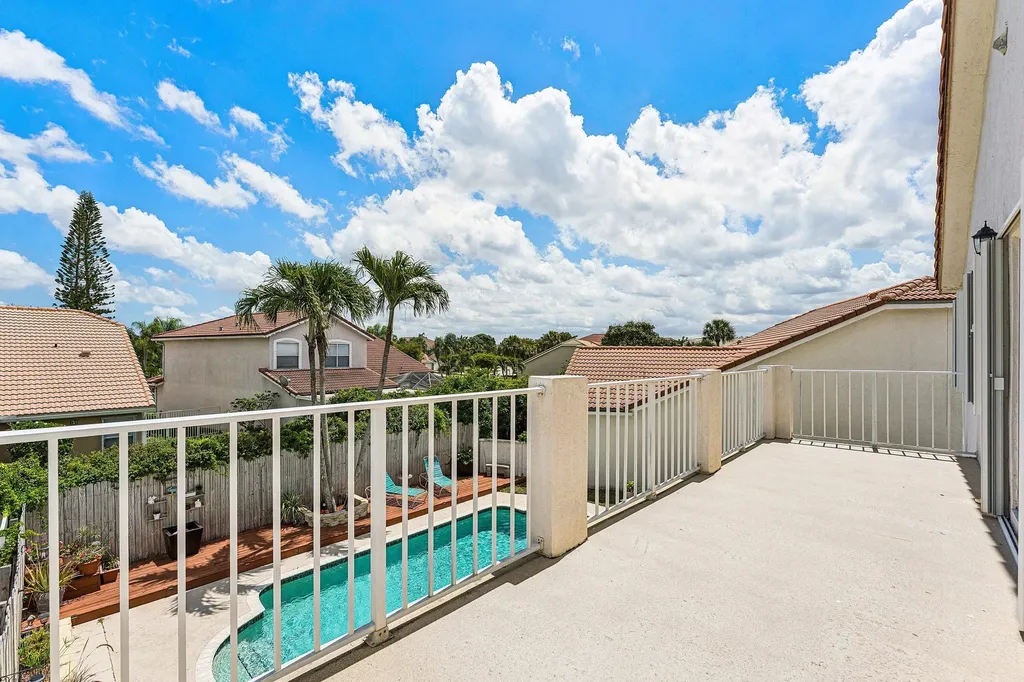 18250 Blue Lake Way Boca Raton FL 33498