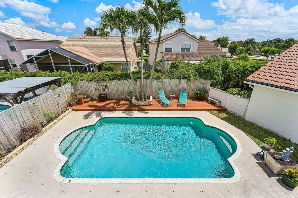 18250 Blue Lake Way Boca Raton FL 33498
