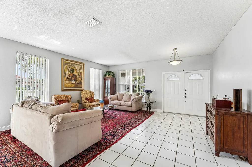 18250 Blue Lake Way Boca Raton FL 33498