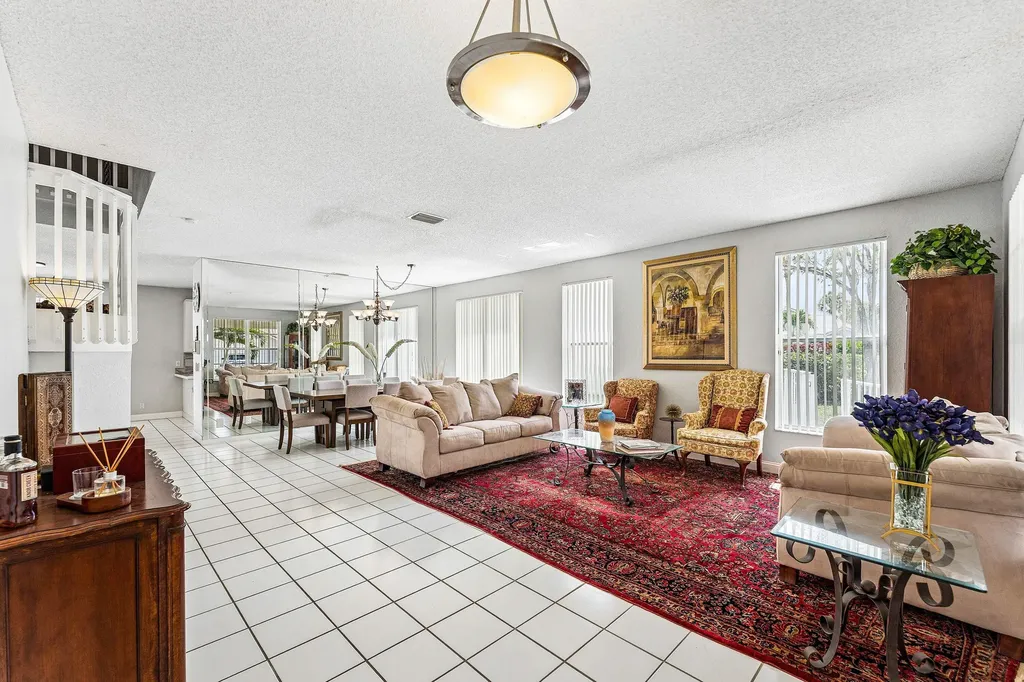 18250 Blue Lake Way Boca Raton FL 33498