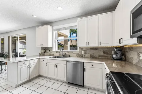 18250 Blue Lake Way Boca Raton FL 33498