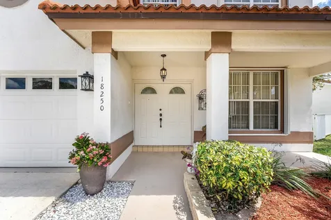 18250 Blue Lake Way Boca Raton FL 33498