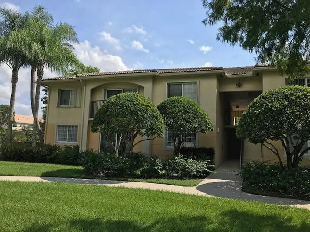 700 S Crestwood Court Court S Royal Palm Beach FL 33411
