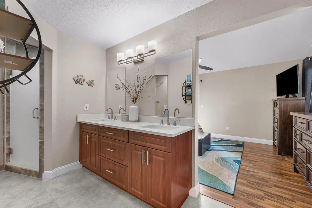 1 Hawthorne Lane Boynton Beach FL 33426
