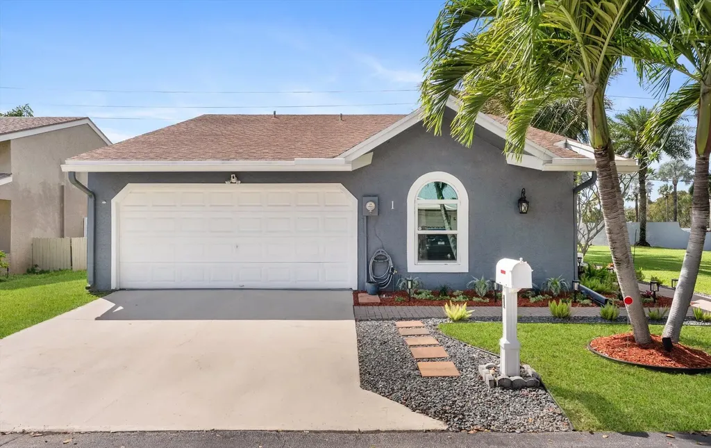 1 Hawthorne Lane Boynton Beach FL 33426