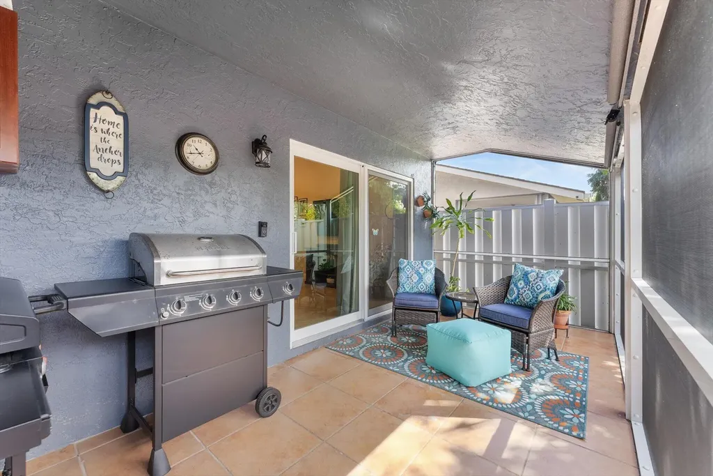 1 Hawthorne Lane Boynton Beach FL 33426