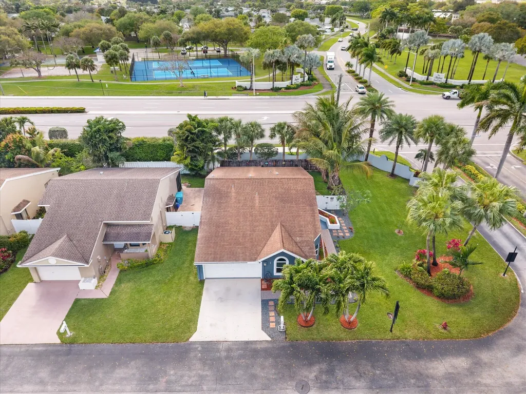 1 Hawthorne Lane Boynton Beach FL 33426
