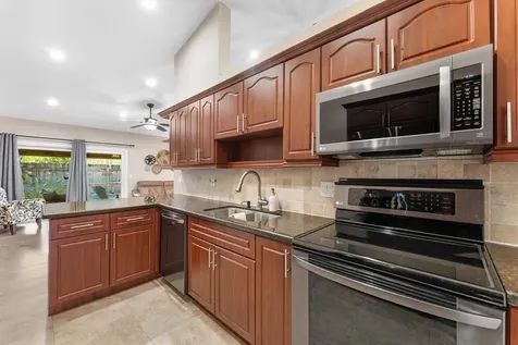 1 Hawthorne Lane Boynton Beach FL 33426