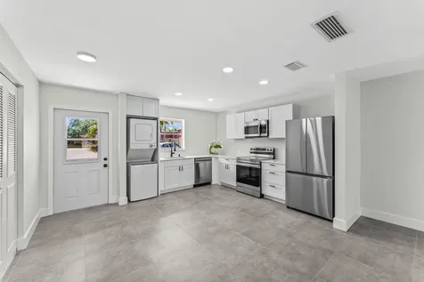 711 Laconia Circle Greenacres FL 33467