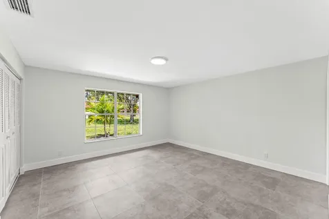 711 Laconia Circle Greenacres FL 33467