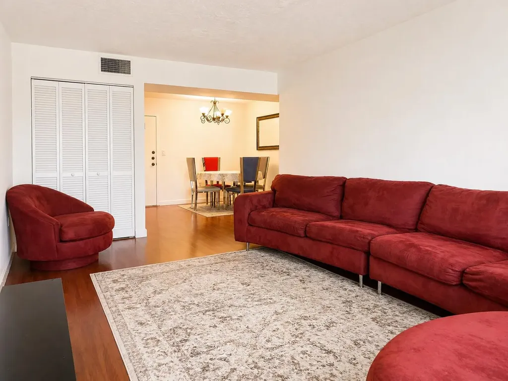 7000 NW 17th Street Plantation FL 33313