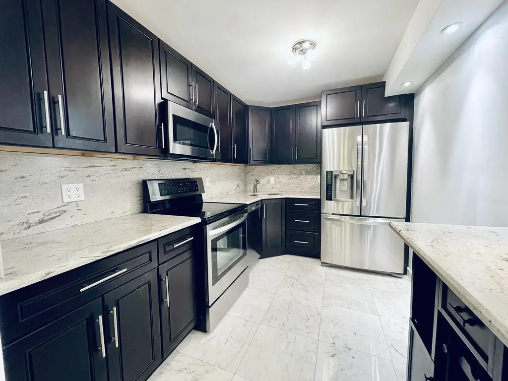 7000 NW 17th Street Plantation FL 33313