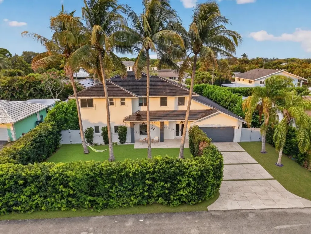 Boca Raton FL, 1044 NW 6th Drive