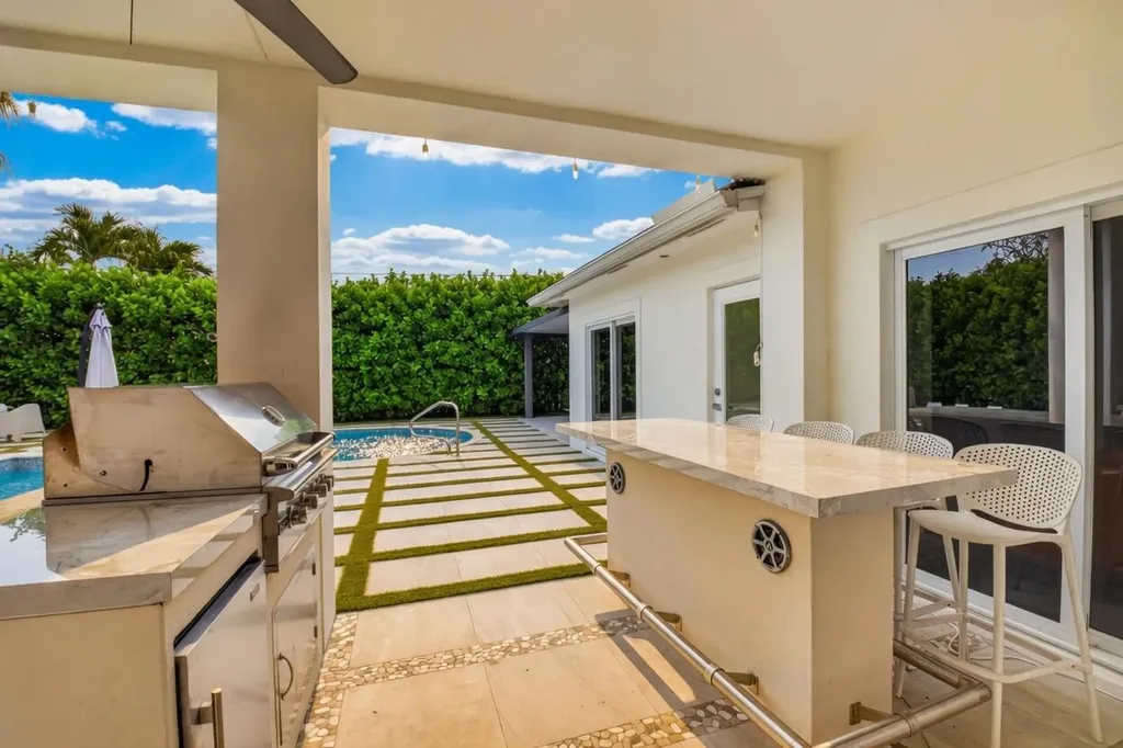 1044 NW 6th Drive Boca Raton FL 33486