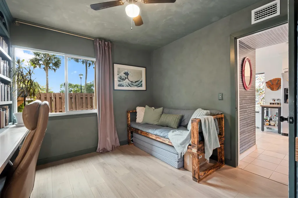 1966 SW 81st Terrace Davie FL 33324