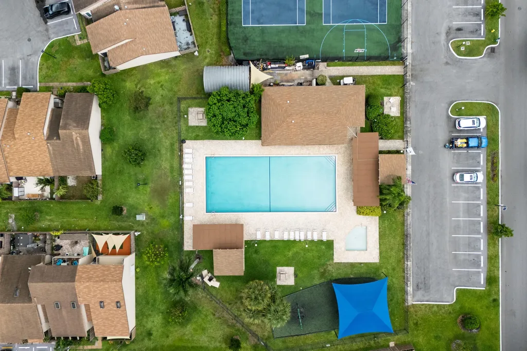 1966 SW 81st Terrace Davie FL 33324