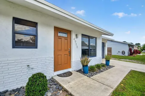 4911 Neros Drive Greenacres FL 33463