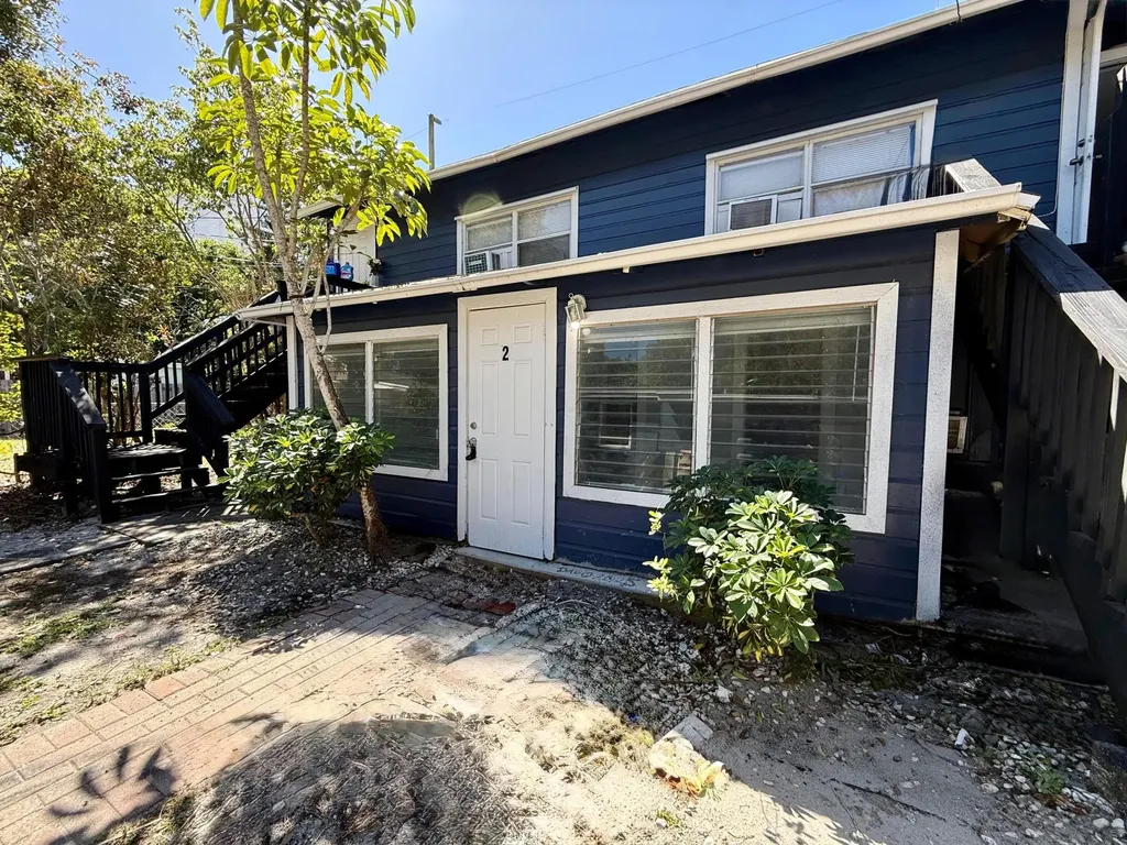 418 52nd Street West Palm Beach FL 33407