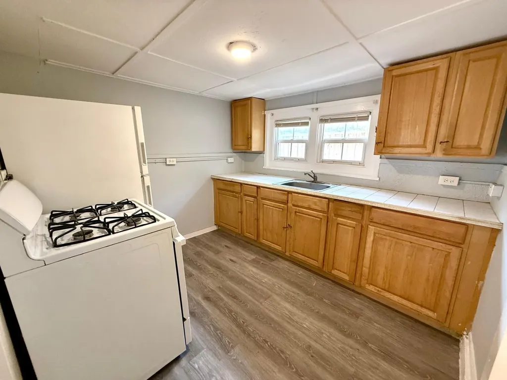 418 52nd Street West Palm Beach FL 33407