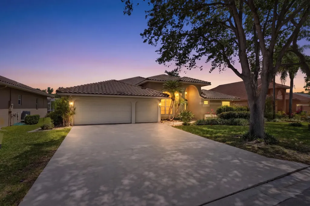 9851 NW 49th Place Coral Springs FL 33076