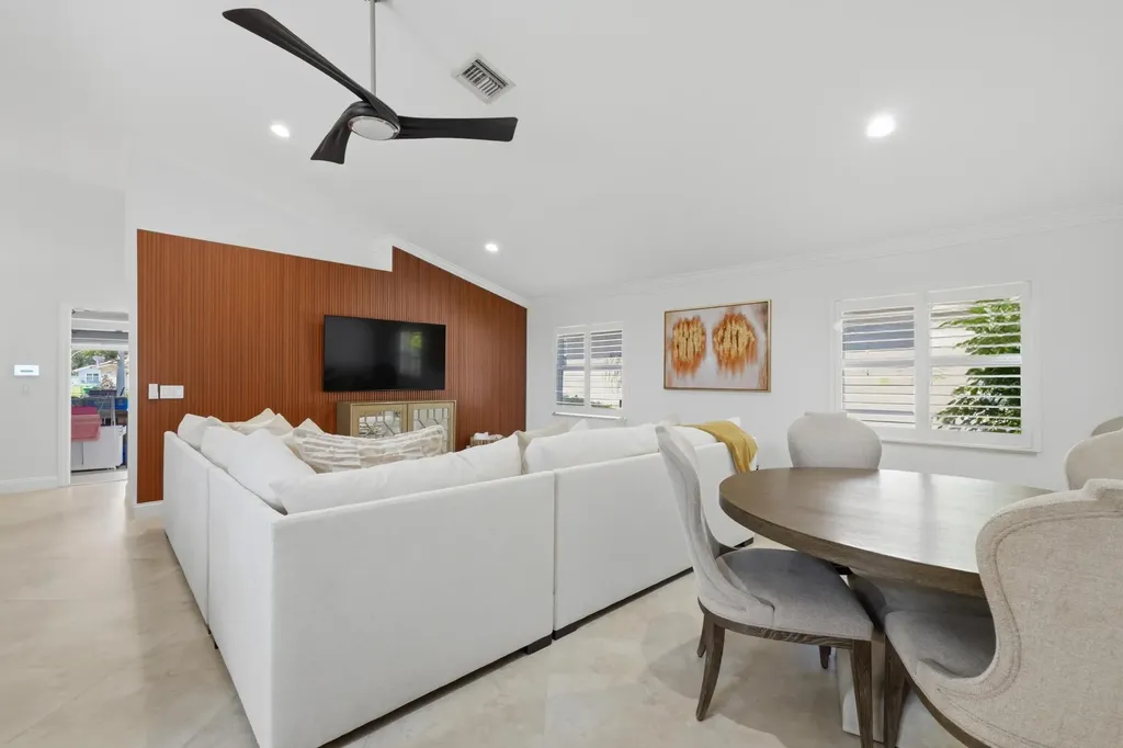 9851 NW 49th Place Coral Springs FL 33076