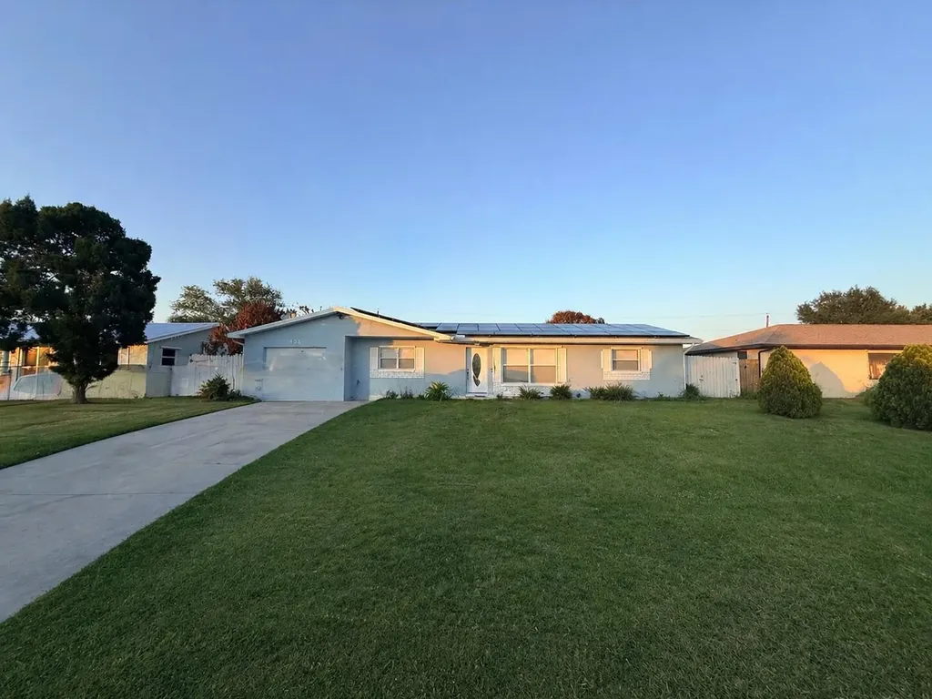 435 SE Asbury Lane Port St Lucie FL 34983