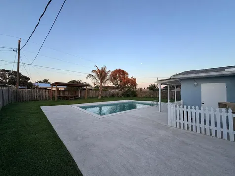 435 SE Asbury Lane Port St Lucie FL 34983